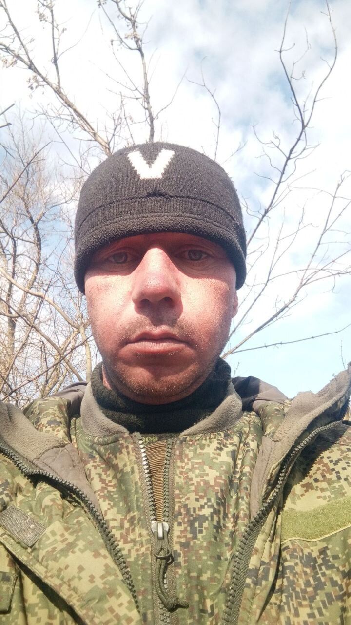  41359384  , 28 ,    