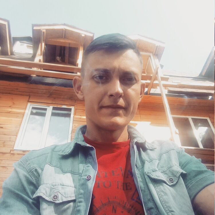  12937494  Sergio, 32 ,    