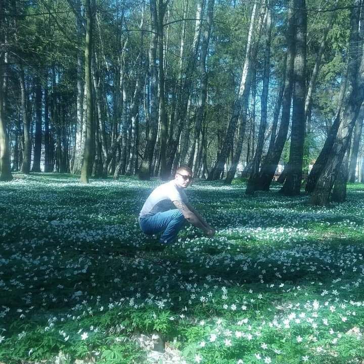  49626124  Andrei, 37 ,    