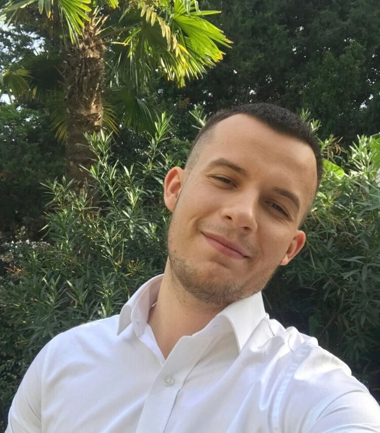  ,   , 32 ,   