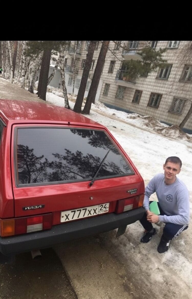  ,   Vladislav, 23 ,   ,   