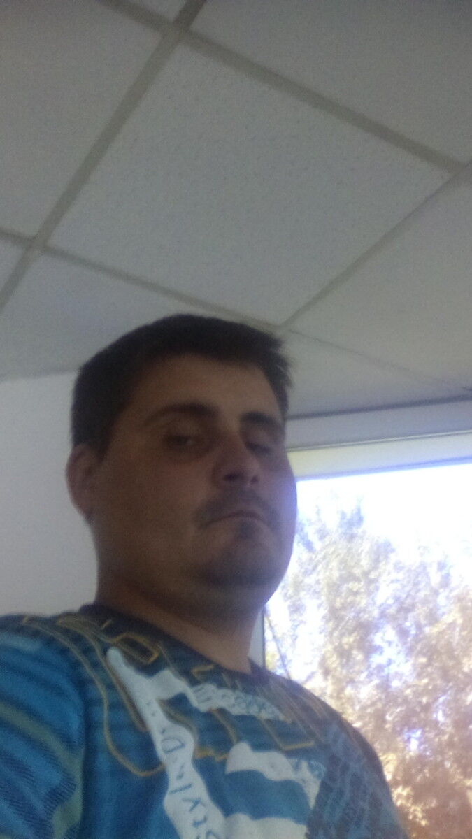  -,   Sergio, 37 ,   ,   , c 