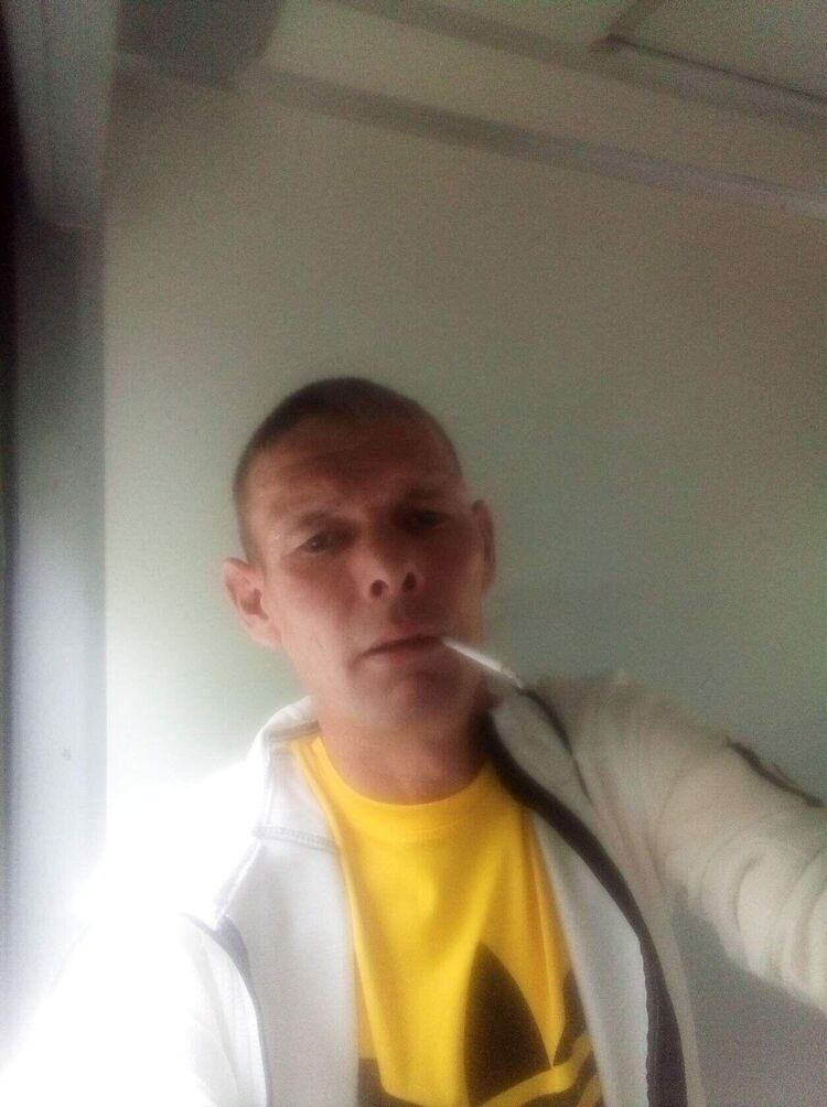  47518324  , 40 ,    