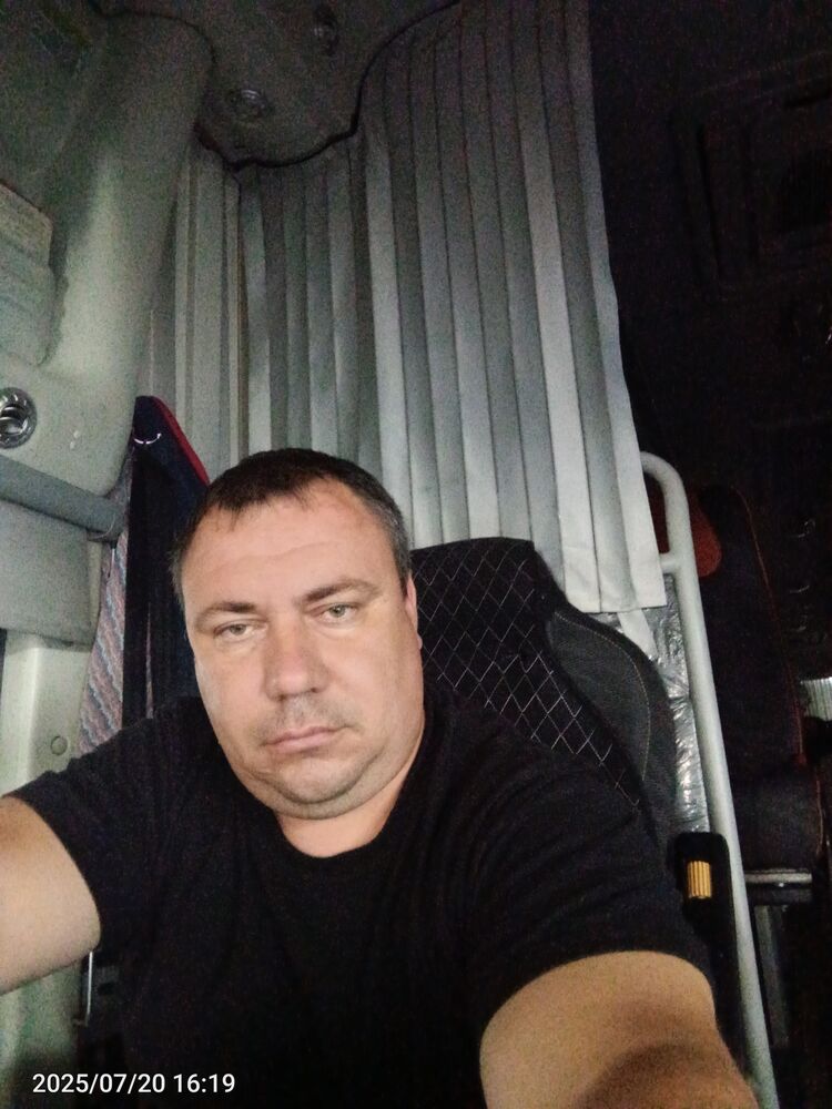  52689864  , 39 ,    