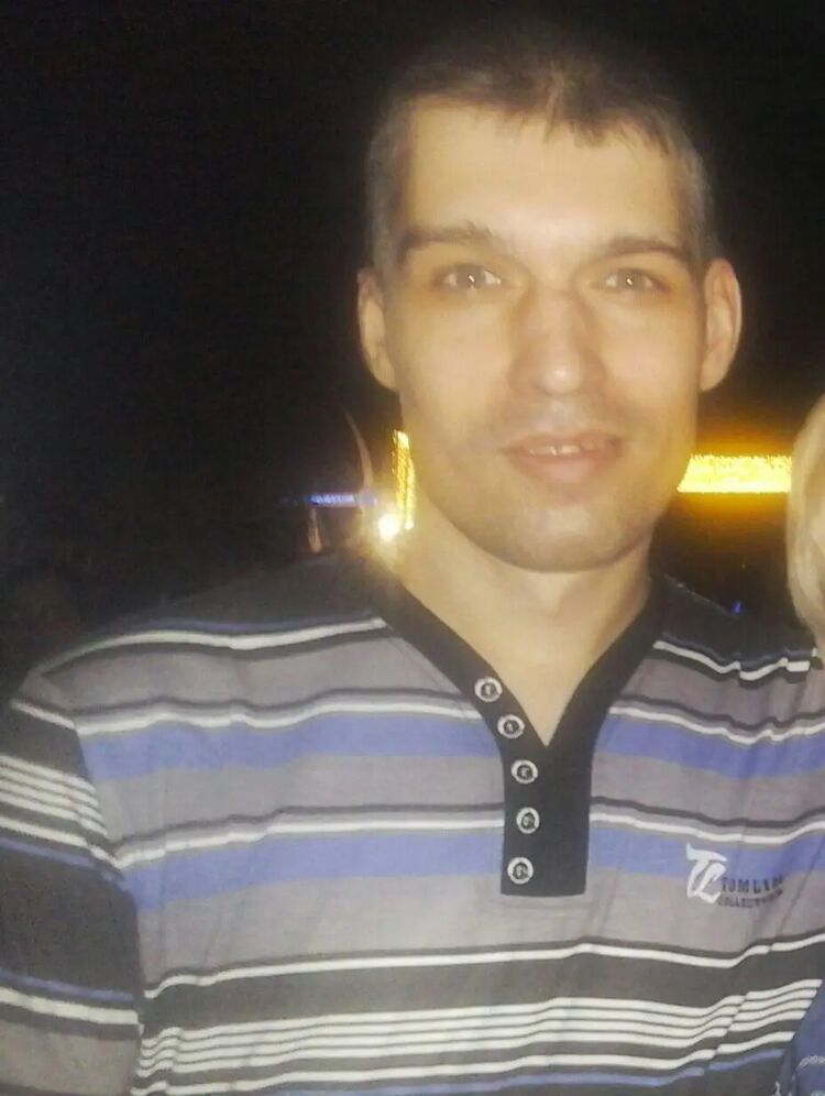  45050394  Mikhail, 41 ,    