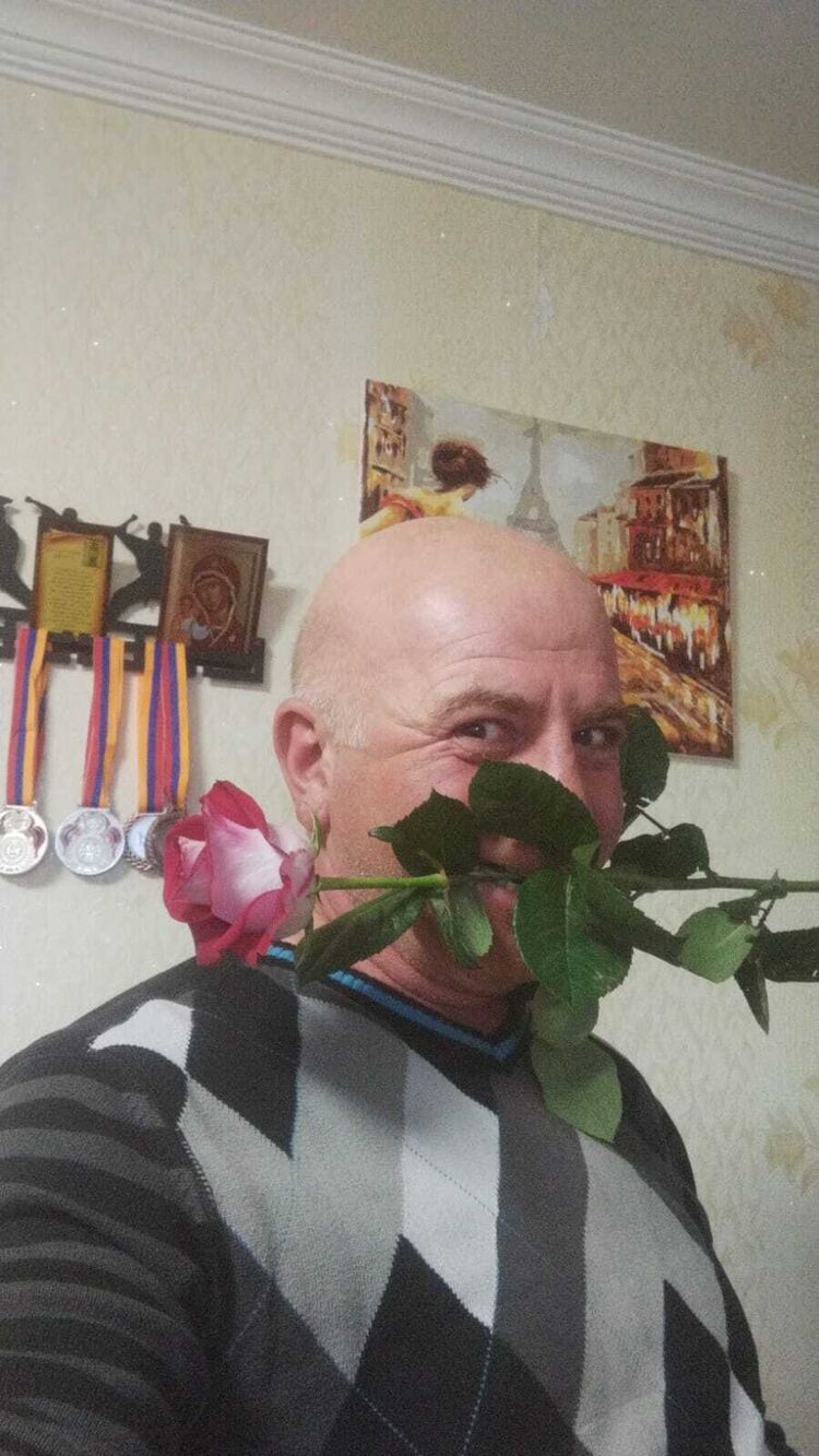  42528324  , 50 ,    