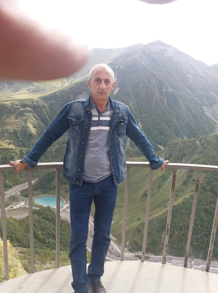  17047194  Sergei, 62 ,     