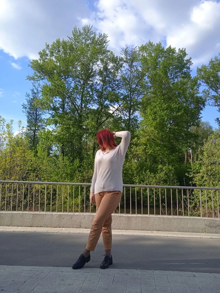  49868004  , 24 ,    