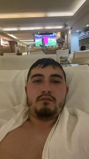  ,   Ali, 32 ,     , c 