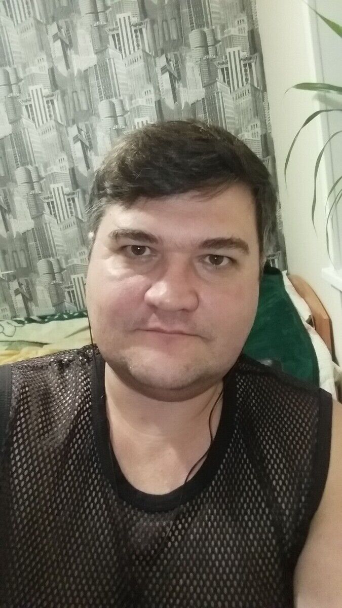  ,   Denis, 43 ,  