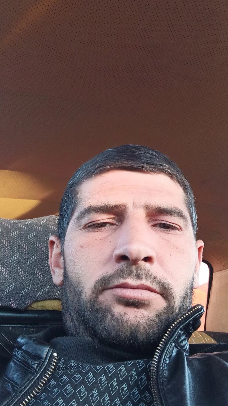  53860044  , 35 ,    