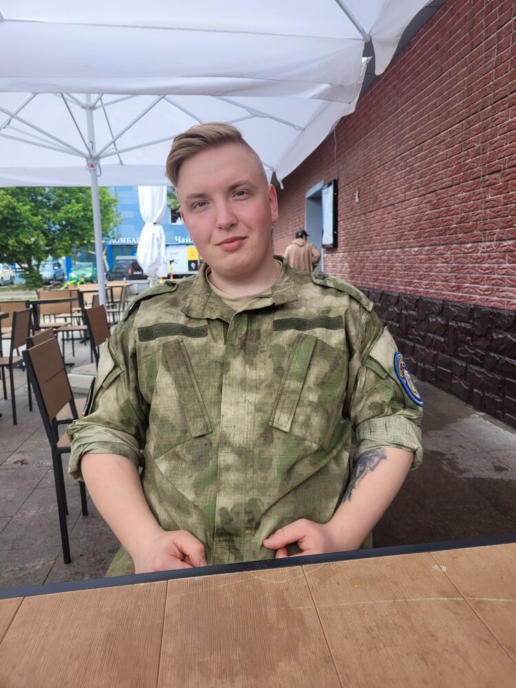 ���� 42143074 ����� �����, 24 ����, ���� ���������� � ������