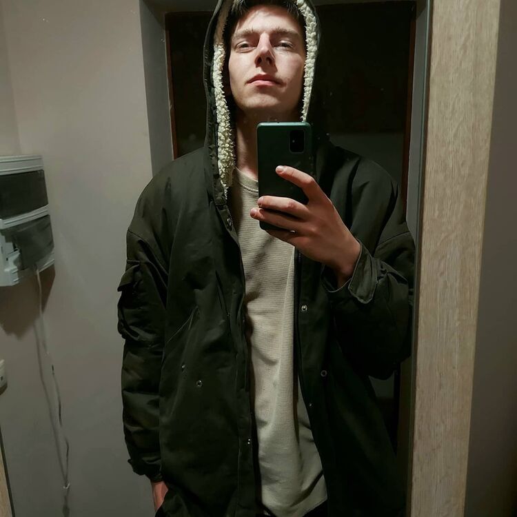  27633314  Nikolay, 26 ,    