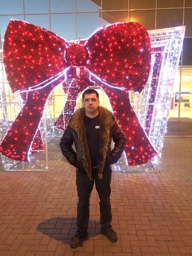  ,   Denis, 33 ,   ,   , c 