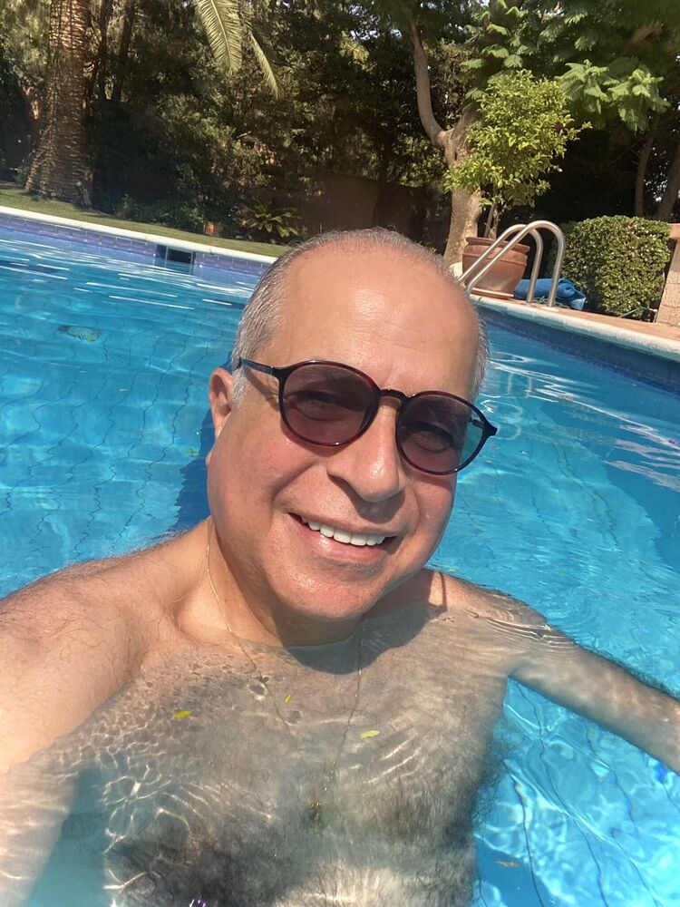  ,   Nasser, 64 ,     , c 