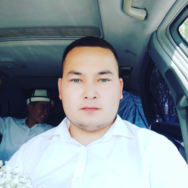  38039804  Azamat, 27 ,    