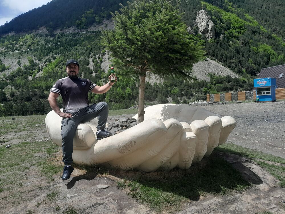  ,   Levan, 44 ,   ,   , c 