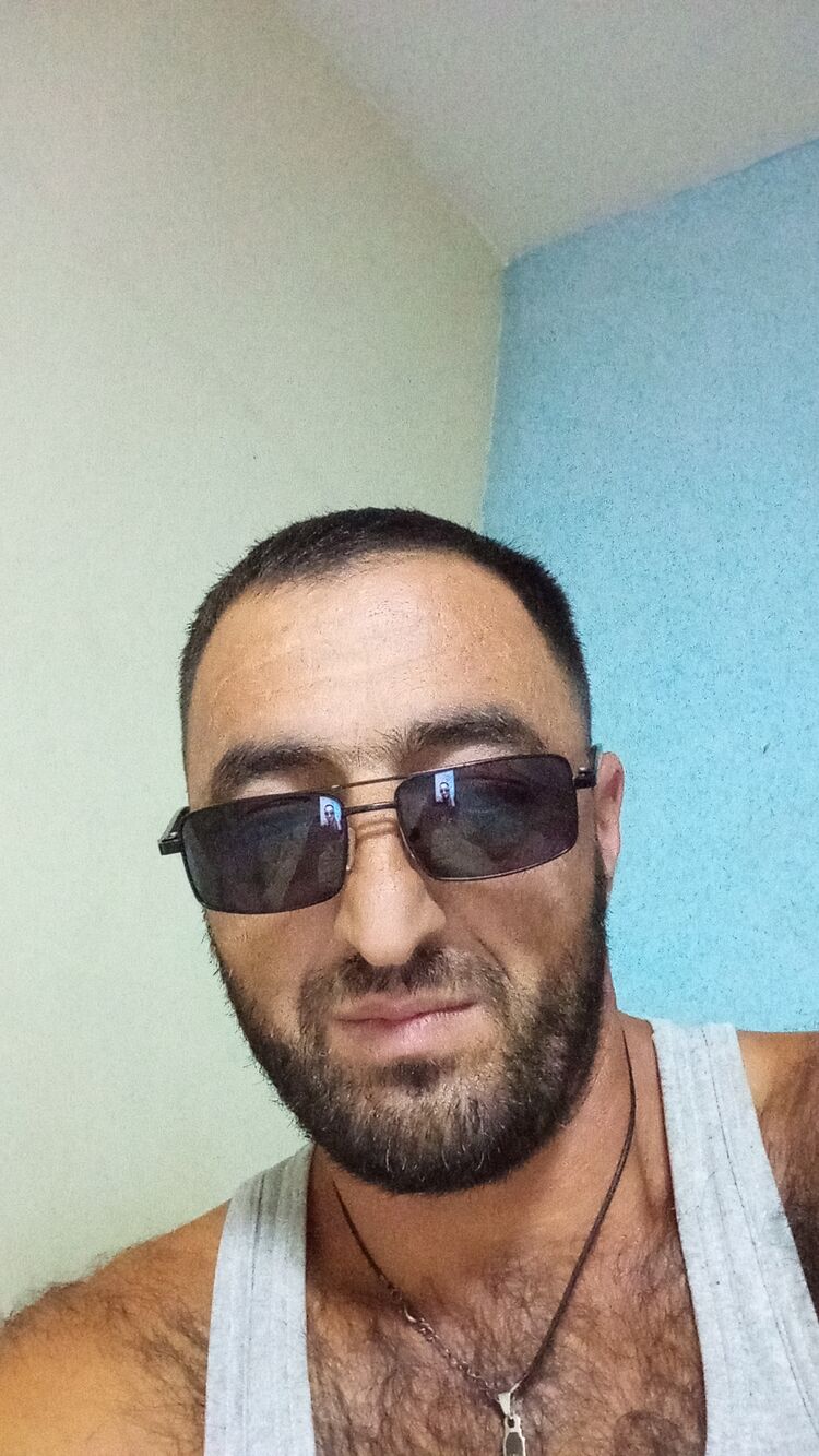  46056254  , 40 ,    