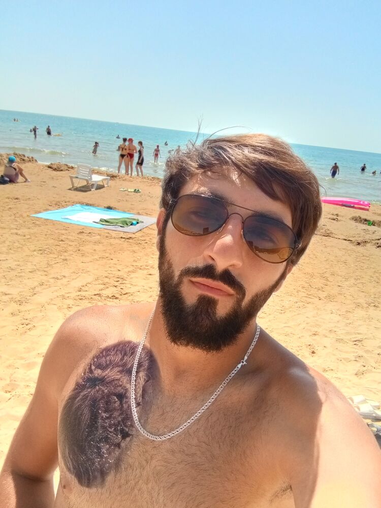  ,   Serge, 25 ,   ,   