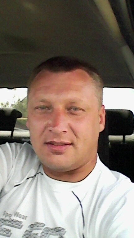  10052924  Roman, 44 ,    
