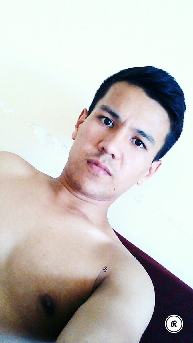  15591654  Joni, 32 ,    