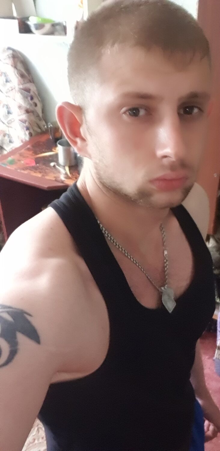  53752134  Artem, 33 ,    