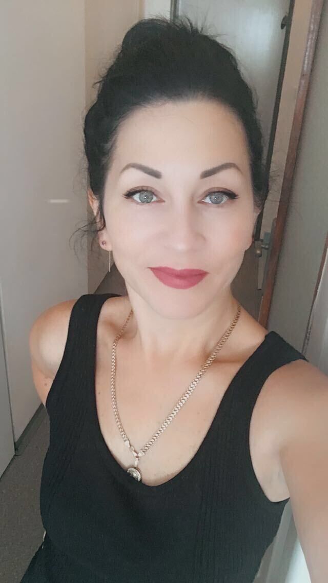  ,   Natalij, 49 ,   