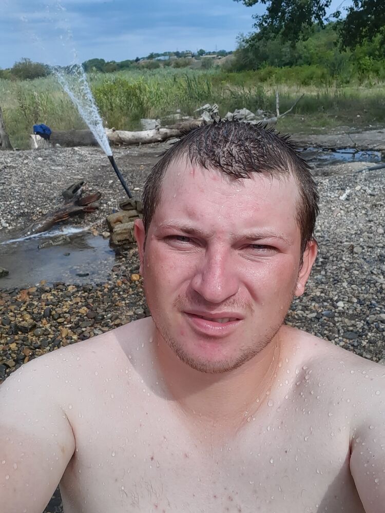  27040854  , 28 ,    