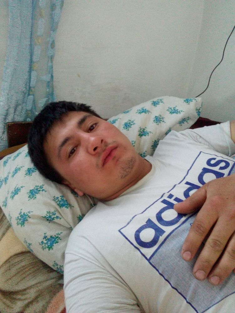  ,   Ernar, 33 ,   ,   , c , 