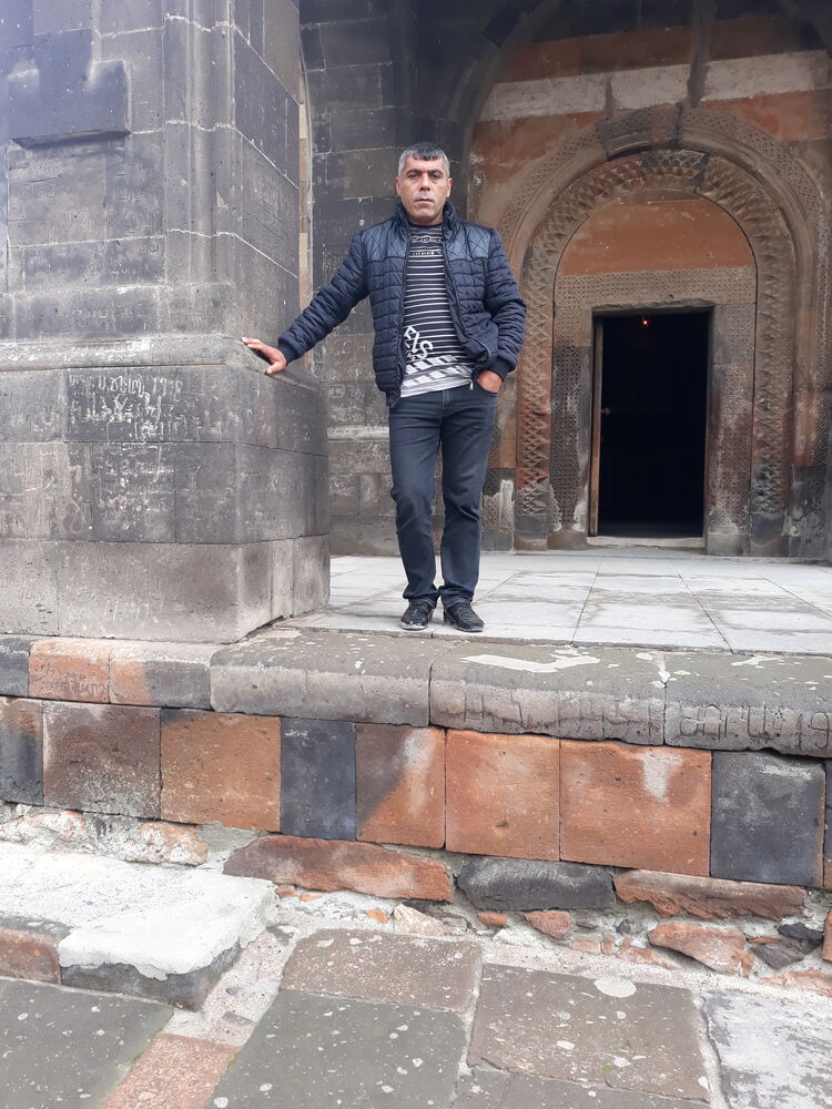  24118724  Sarmen, 52 ,    