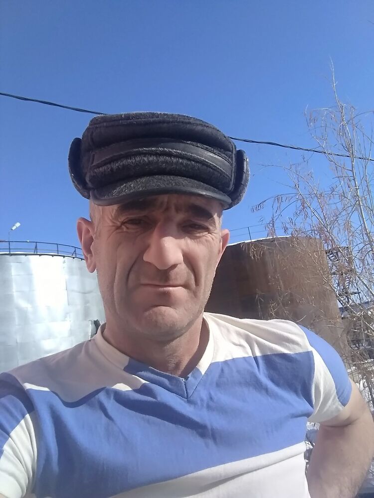  15913864  Armen, 51 ,    