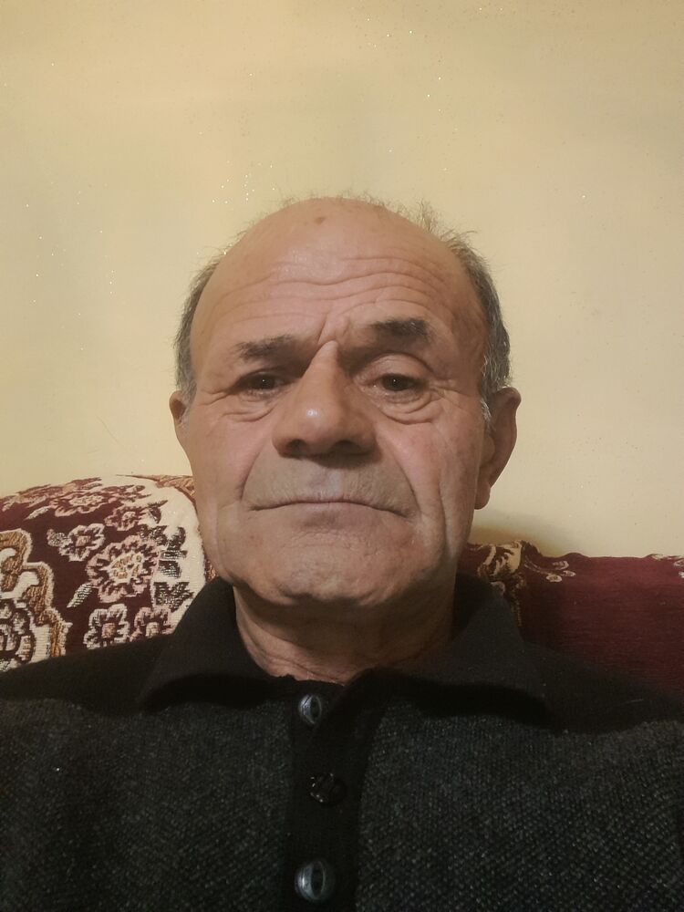 49157334  Yunus, 63 ,    