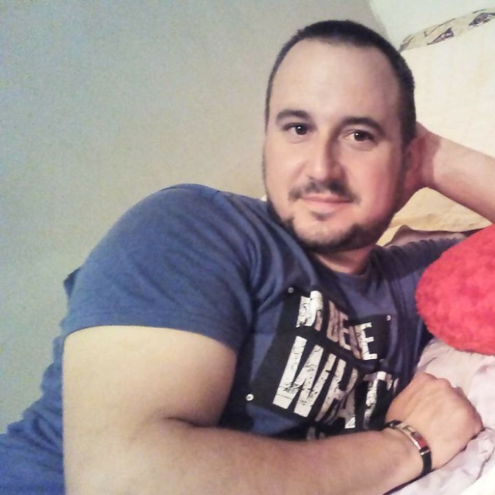  ,   Dragan, 43 ,   ,   