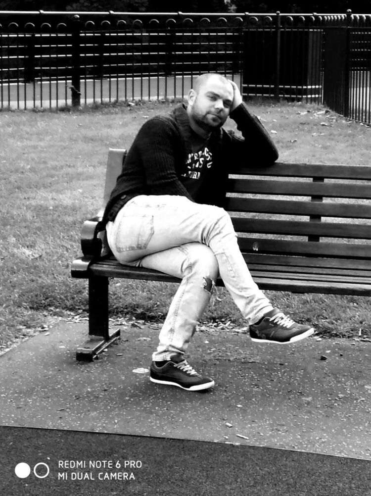  ,   Ion, 32 ,  