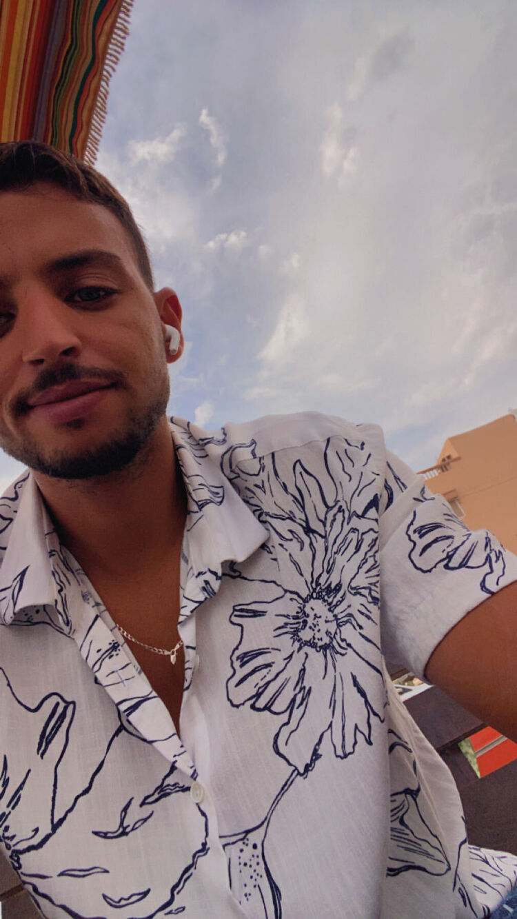  ,   Hussin, 26 ,   ,   , c 
