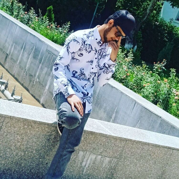  ,   Ali, 25 ,   ,   , c 