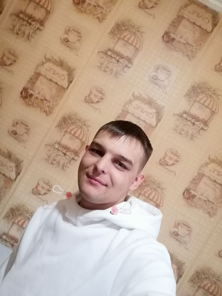  28815054  Mikhail, 37 ,    