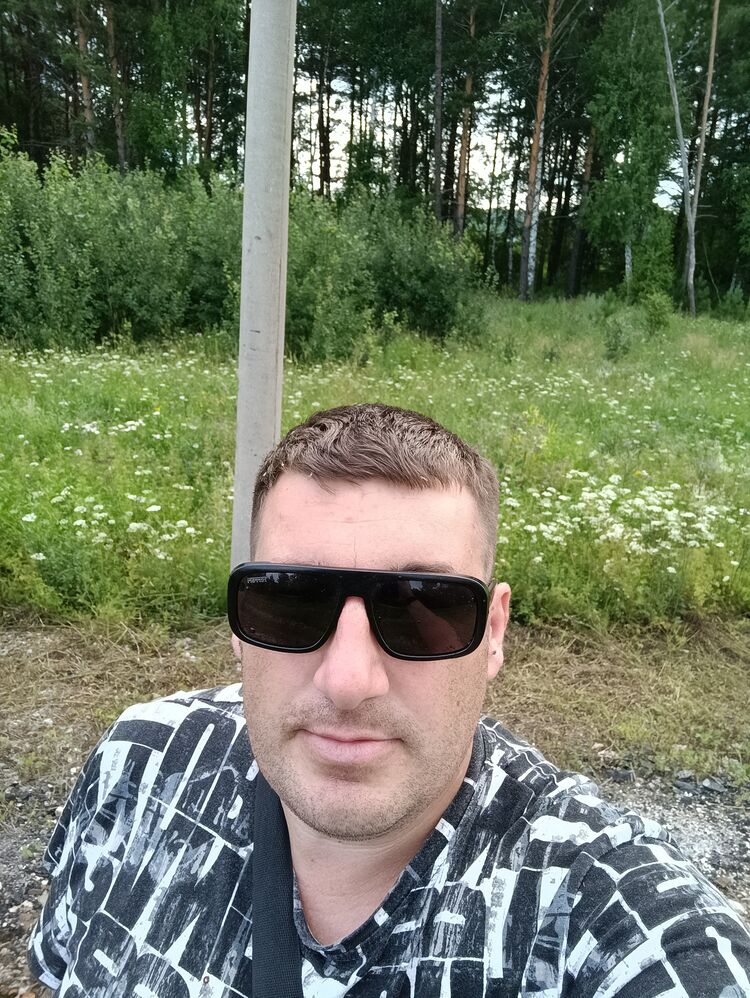  51933154  , 37 ,    