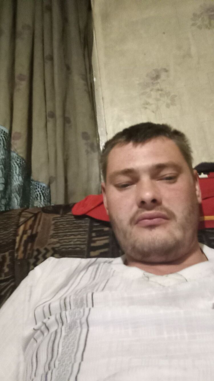  46644044  , 33 ,    