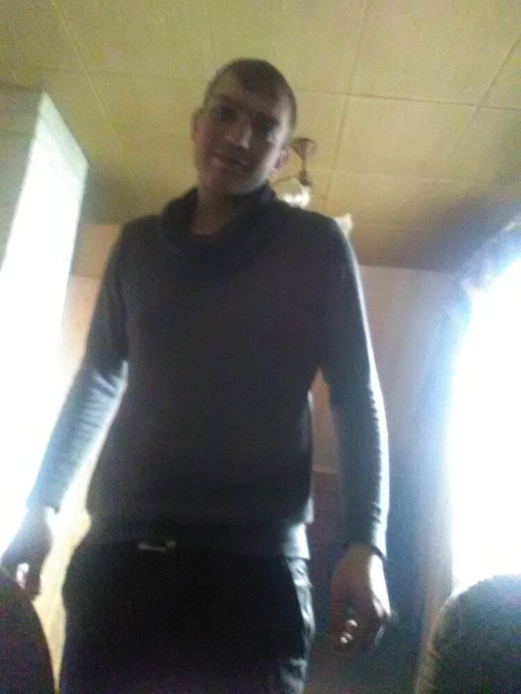  ,   Tomas, 35 ,   ,   , c 
