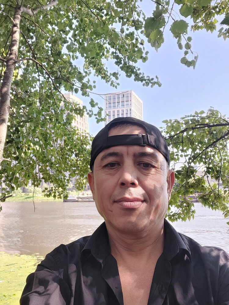  53942064  Jahongir, 45 ,    