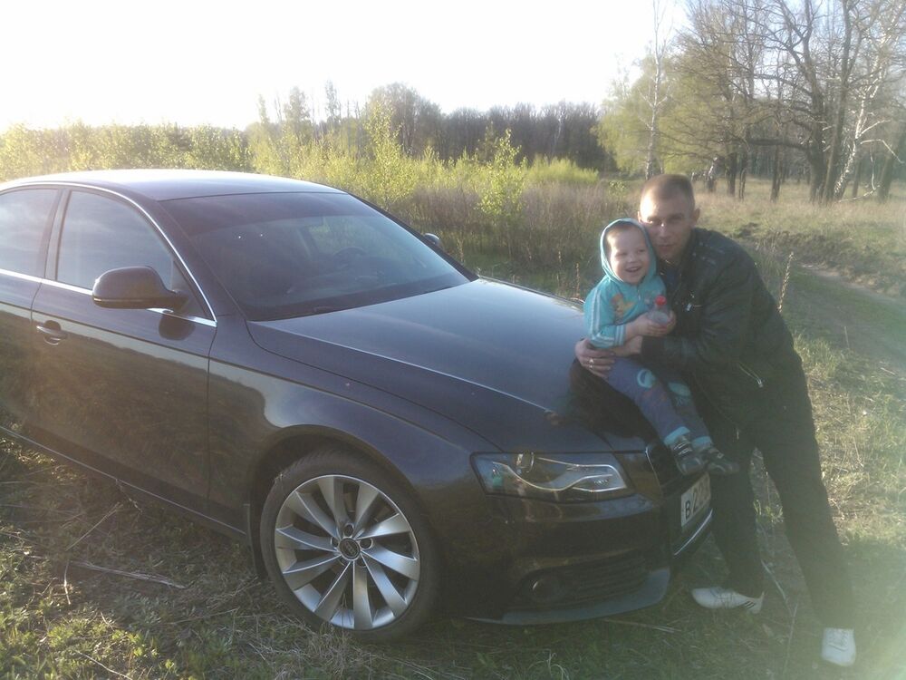  8375444  Pavel, 50 ,    