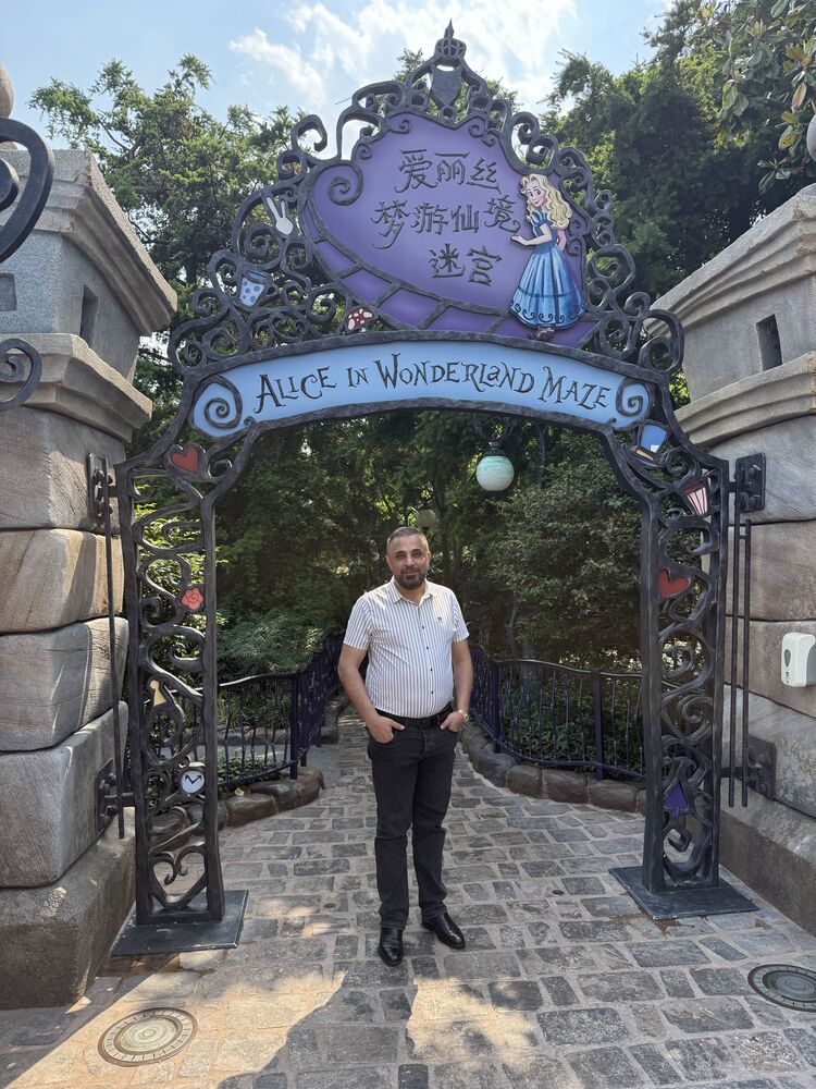  Kuta,   Ali, 40 ,   ,   