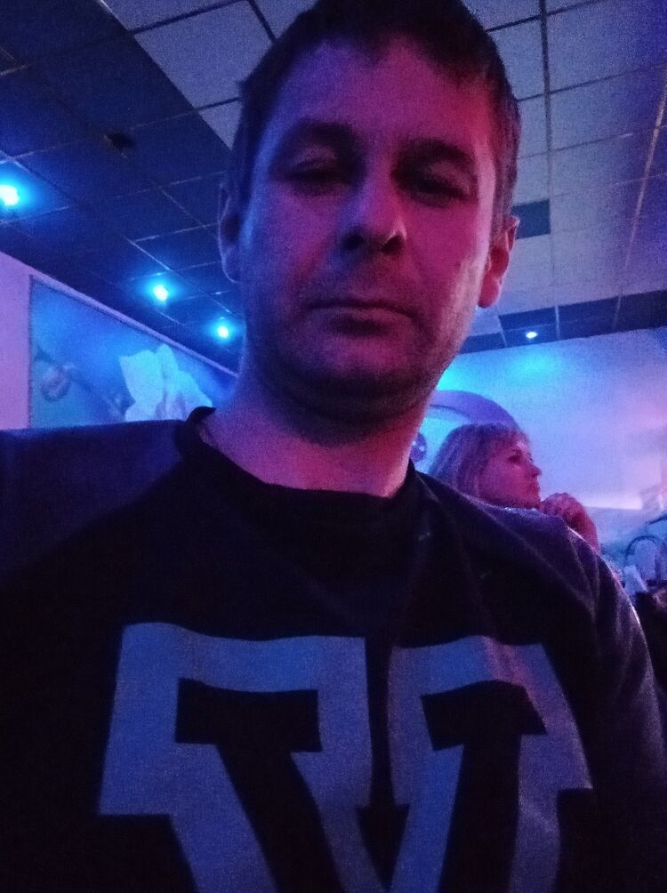  41731884   , 37 ,    