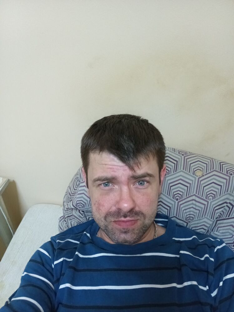  52277664  Vladimir, 38 ,    