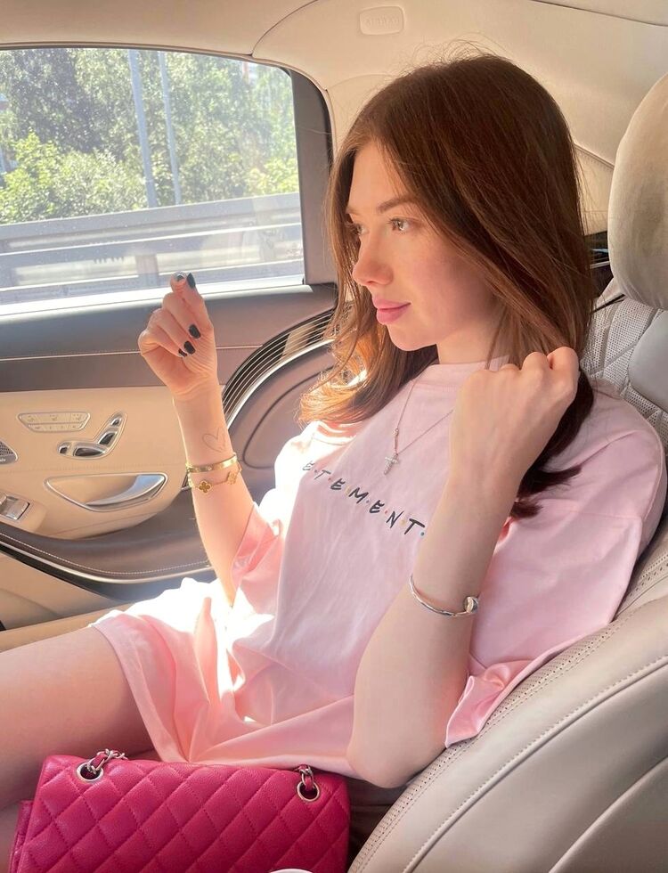  ,   , 28 ,   ,   