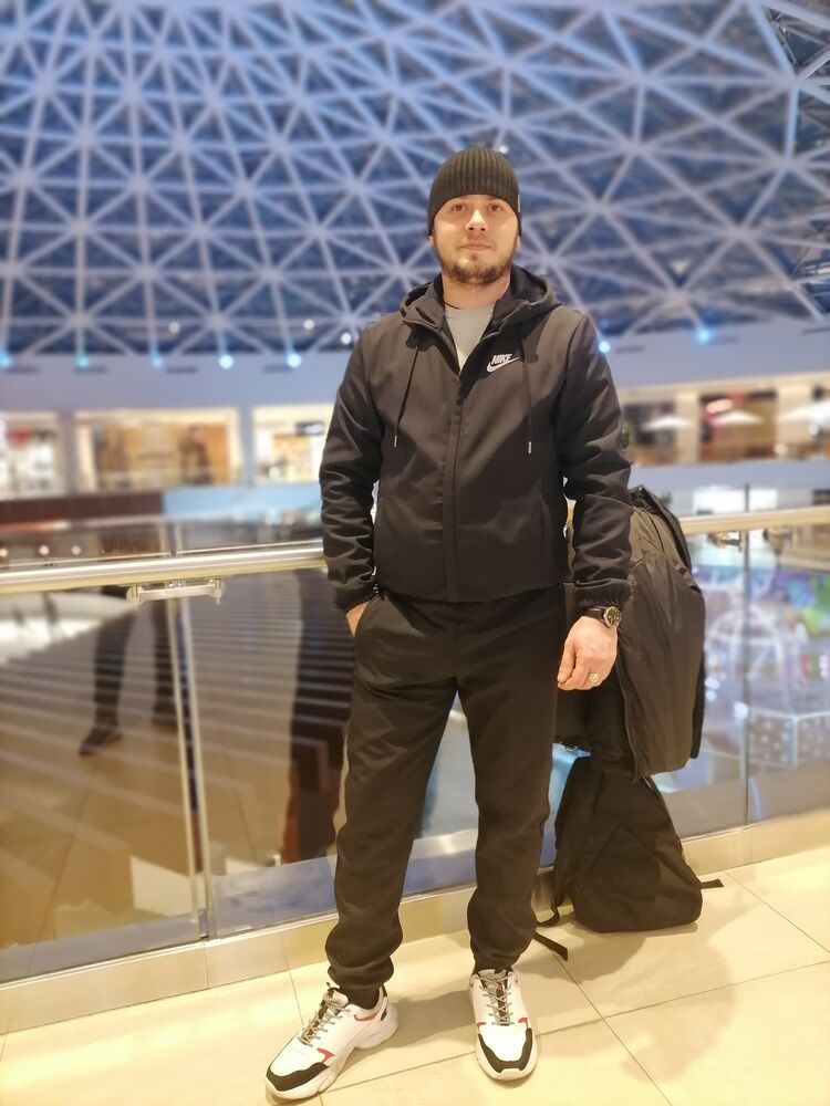  ,   Aleks, 38 ,   ,   , c , 