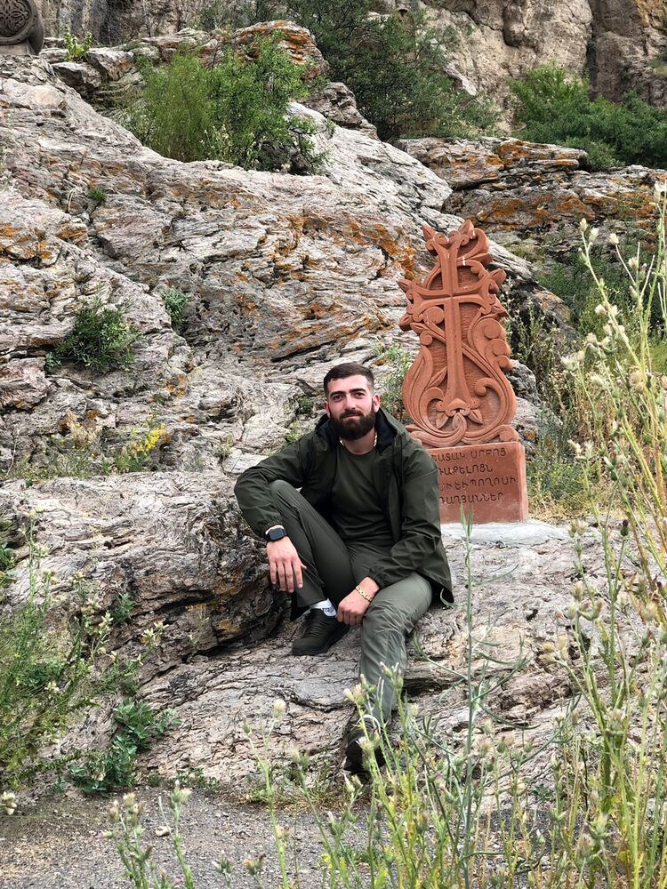  44063994  Arris, 26 ,    Deleted