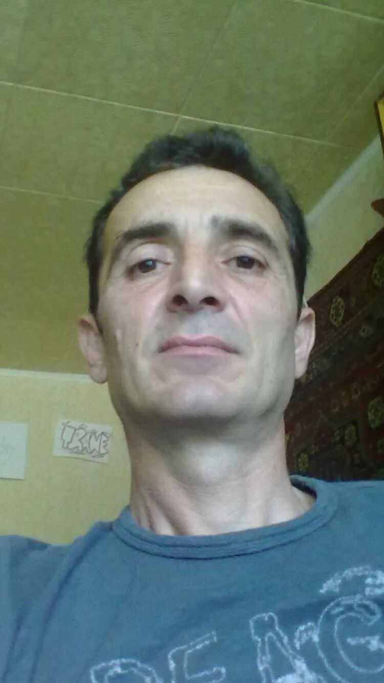  37883624  Er, 51 ,    