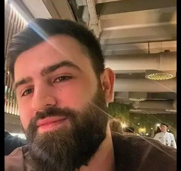  53341754  Ali, 40 ,    